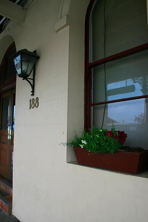 Southern Railway Hotel 골번 외부 사진